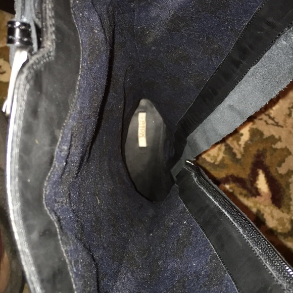 GEOX BLACK LEATHER CHUNKY HEEL KNEE HI BOOTS EUC - Picture 8 of 8